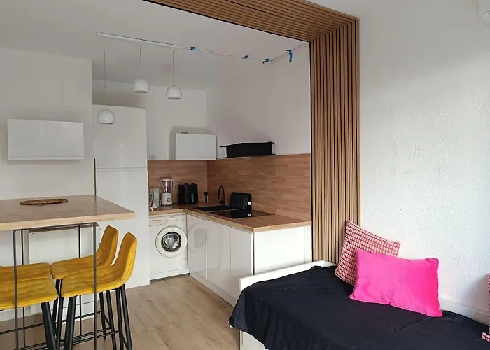 דירה Beautiful With Direct Access